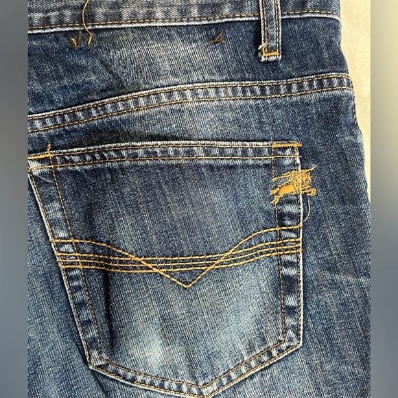 Burberry London Medium Wash 34W 32L Premium Denim Jeans Back Pock Logo Buttons - Picture 9 of 13
